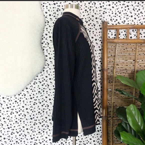 Exclusively Misook | Zebra Print Knit Zip Cardigan - Picture 3 of 7